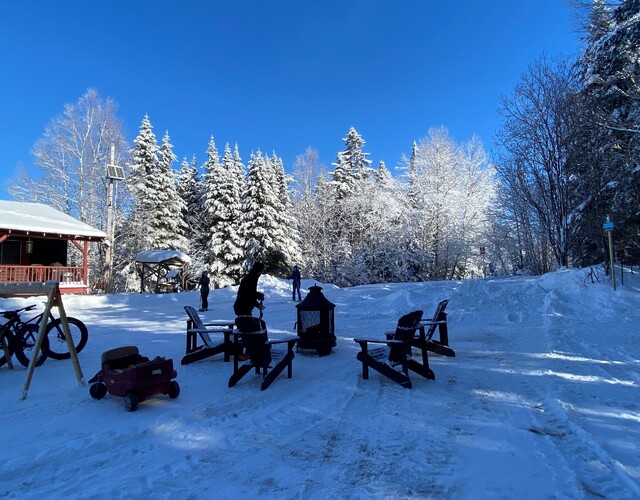 Exploration hivernale aux Sentiers de l'Inconnu : Un paradis pour les passionnés de sports d'hiver
